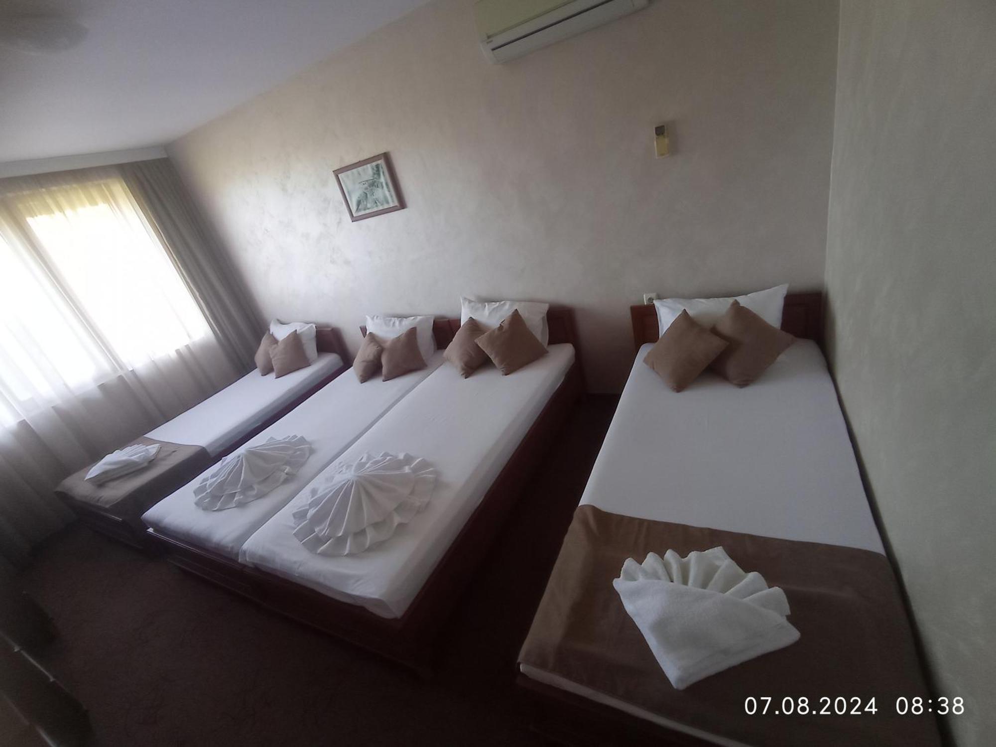 Villa Dechkoni Kavarna Extérieur photo